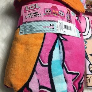 LOL surprise hooded towel w/ FREE hand towels